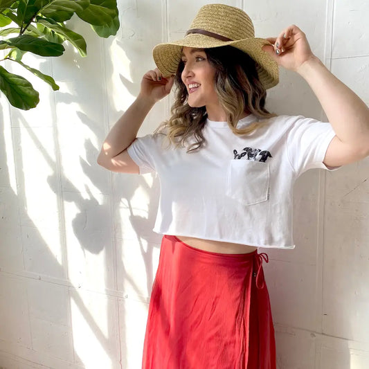 Lightweight Pet-In-Pocket Cropped Tee